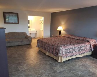 OYO Hotel Whitely City Hwy 27 Ky - Stearns - Bedroom