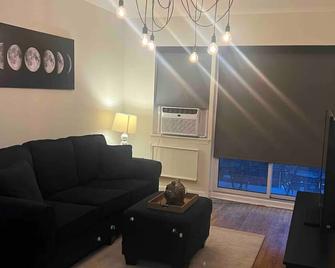 Cozy 1-bedroom apartment with AC, WiFi in fantastic Queens - Queens