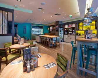 Premier Inn Blackburn Town Centre - Blackburn - Bar