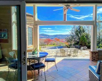 Bonnie Brae - Lewisburg - Balkon
