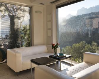Hotel Isola Verde - Nago–Torbole - Sala de estar