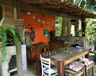 Pousada Ouro Verde - Vila do Abraao - Patio