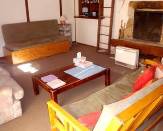 Retro 2 Bedroom Apartment - Thredbo - Sala de estar