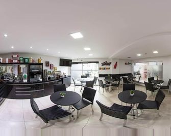 Hollyster Hotel - Curitiba - Restaurant
