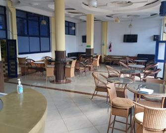 Westwind Hotel Meru - Meru - Restaurant