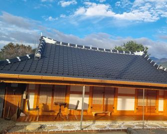 Gurye Moon Hanok Independent Pension - Gurye