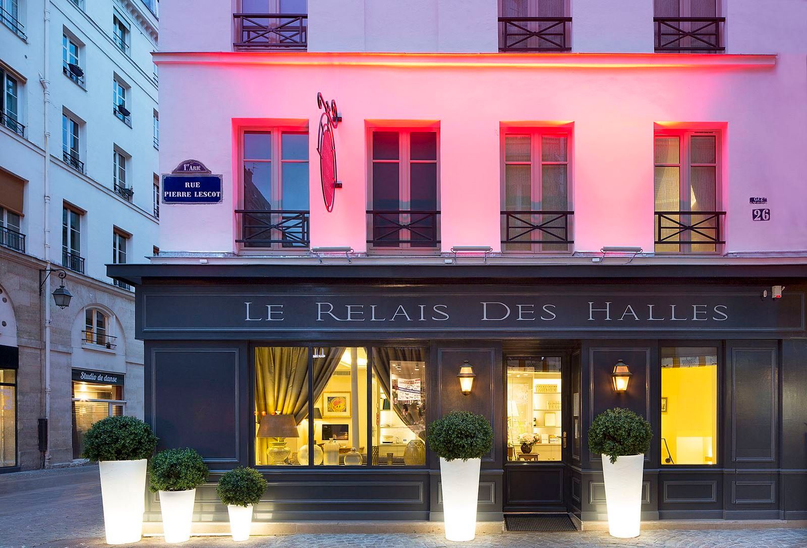 Building view of Hotel Le Relais Des Halles