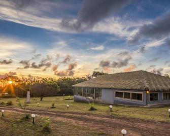 Cabanas Henua Iti - Hanga Roa - Edificio