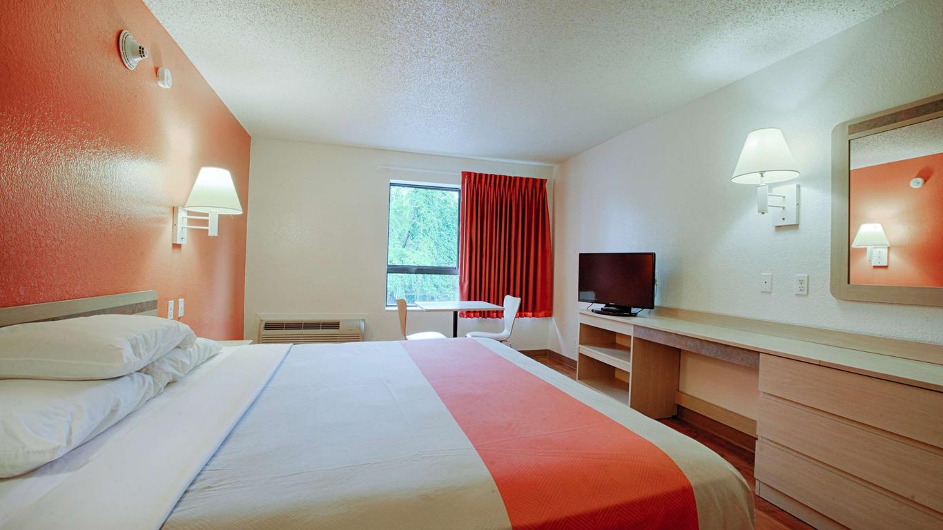 موتل 6 ألباني، نيويورك