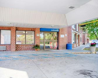 Motel 6 Albany Ny - Όλμπανι - Κτίριο
