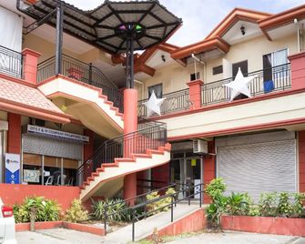 OYO 150 Davao Airport View Hotel - Davao City - Building