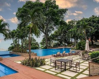 20th Flr Beachfront 'My Happy Place' in Nueva Gorgona, Panamá 2/3 unit - Nueva Gorgona - Piscina