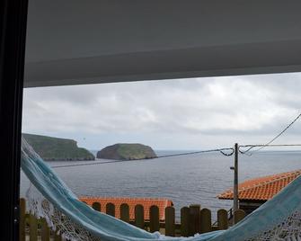 Casinha de Muda da Feteira - Angra do Heroísmo - Balcón