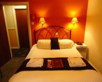 The Risboro Hotel - Llandudno - Bedroom