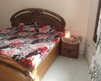 Near Chandigarh airport port and ambala highway 20 metar - Chandigarh - Bedroom