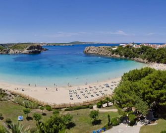Club Hotel Aguamarina - Es Mercadal - Beach