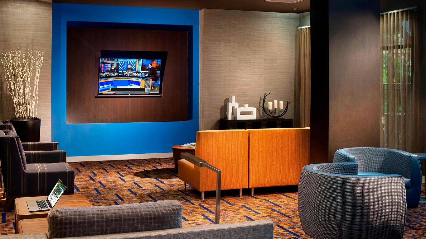 Courtyard by Marriott Orlando Lake Buena Vista in the Marriott Village