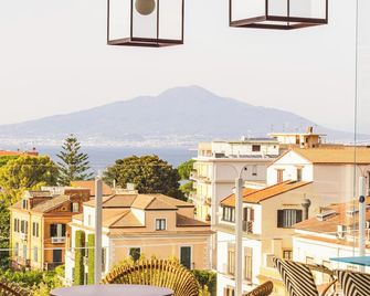 Hotel Plaza - Sorrento - Balkon