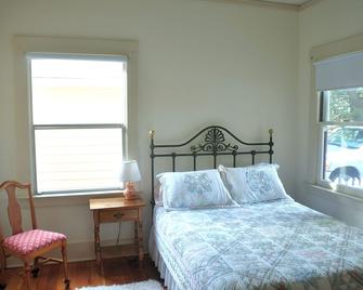 The Colony Cottage - Rural setting close to town. - Atascadero - Bedroom