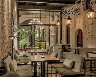 Stoes Boutique Hotel - איואנינה - מסעדה