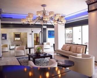Large Apartment Ocean Manor Resort - Fort Lauderdale - Sala de estar