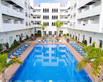 Hotel Andalucia Golf & Spa Tanger - טנג'יר - בריכה