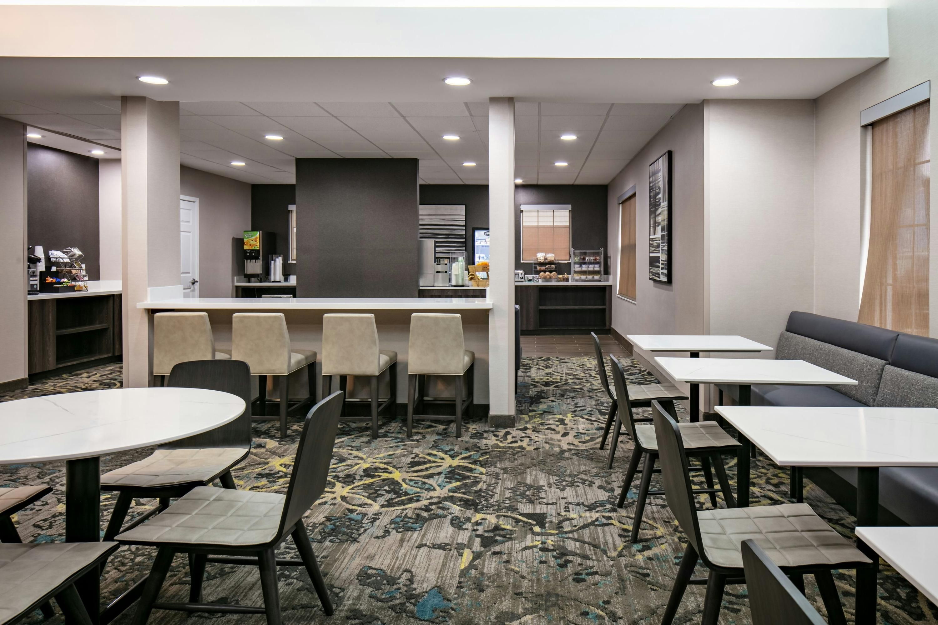 Residence Inn by Marriott Tulsa South thumbnail 3