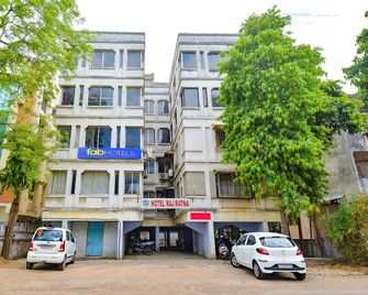 Fabhotel Raj Ratna - Nr Ashram Road - Ahmedabad - Edificio