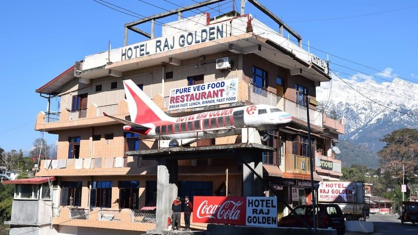 Hotel Raj Golden & Restaurant