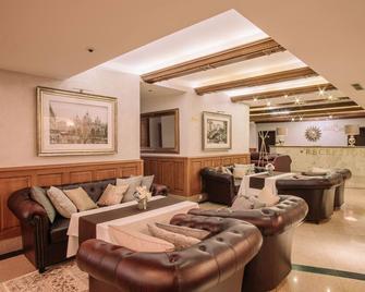 Grand Hotel Sole - Nitra - Area lounge