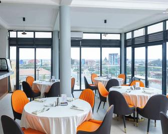 Ngabu Hotel - Kasese - Restaurante