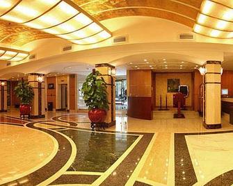 Yangtze Hotel Wuhan - Wuhan - Lobby
