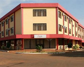 Girassol Lichinga Hotel - Lichinga - Edificio