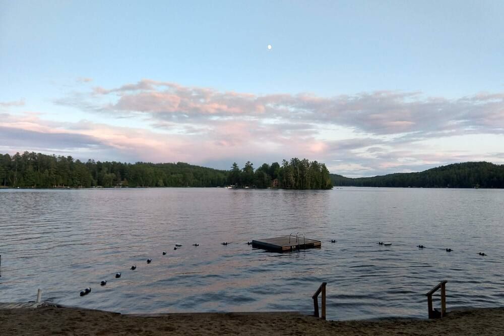 #2 Adirondack FamilyFriendly Waterfront on LoonLake. Boating,fishing,swimming! - Chestertown - Спальня
