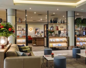 Adina Apartment Hotel Budapest - בודפשט - טרקלין