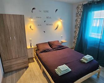 Maison hortensia - Le Cheylard - Bedroom