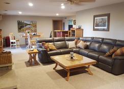 The Hager House - River View - Pet Friendly - Walk-Out Basement Apartment - Red Wing - Living room