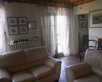 Ca' Norino B&B - Conzano - Sala de estar