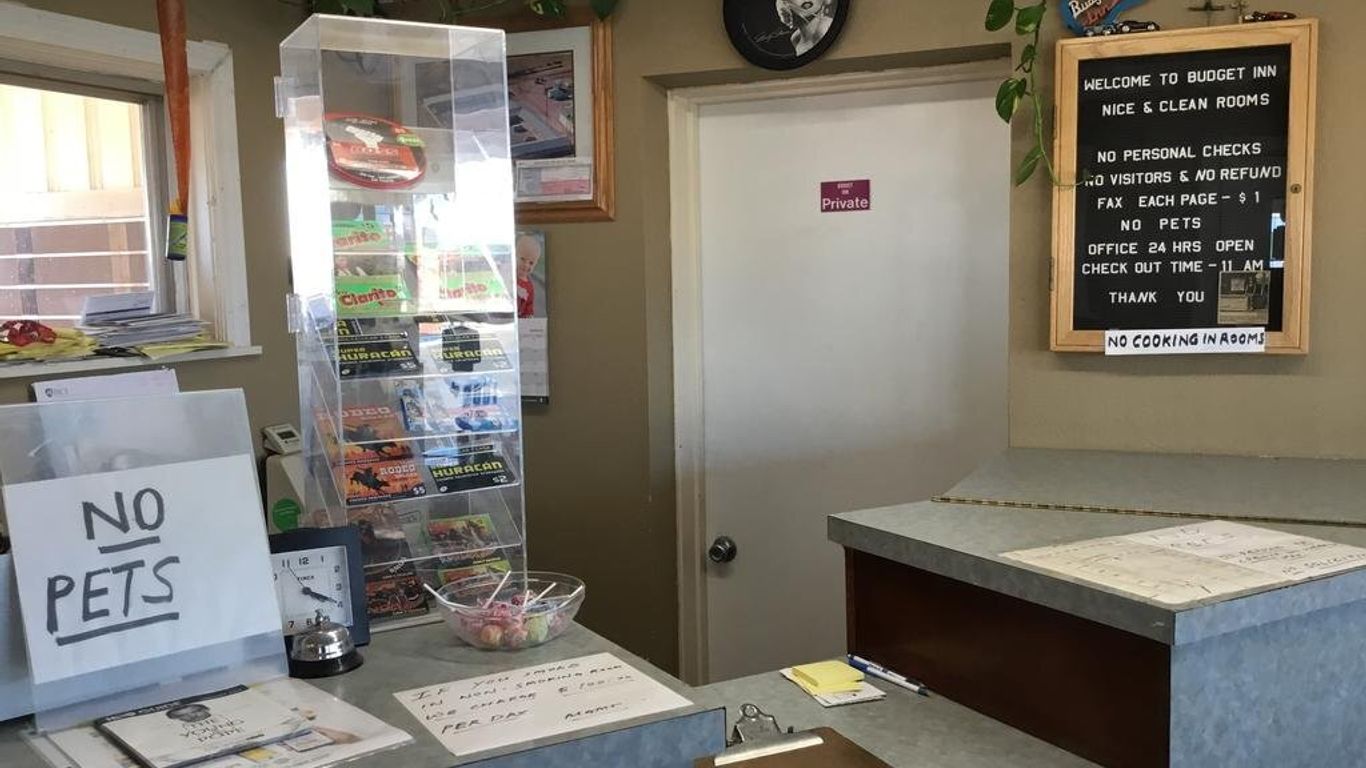 Budget Inn Plainview