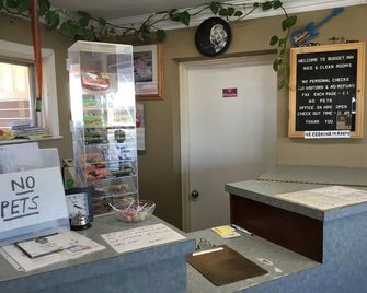 Budget Inn Plainview - Plainview - Рецепція