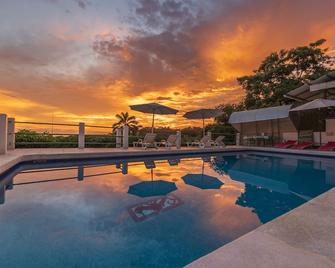 Villas de la Selva - Manuel Antonio - Pool