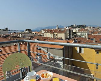 L'Esterel - Cannes - Balcony