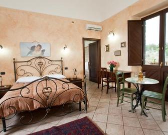 Le Grotte - Riposto - Schlafzimmer