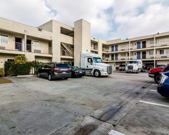 Motel 6 Los Angeles Bell Gardens - Bell Gardens - Building