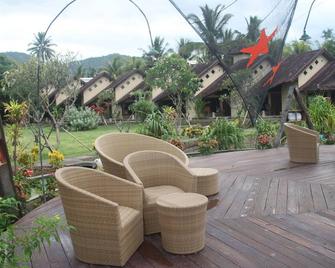 Hotel Uyah Amed Spa Resort - Abang - Uteplats