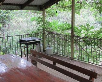 Water Gums Retreat, Barrington River, Barrington Tops area, perfect for groups - Copeland - Балкон