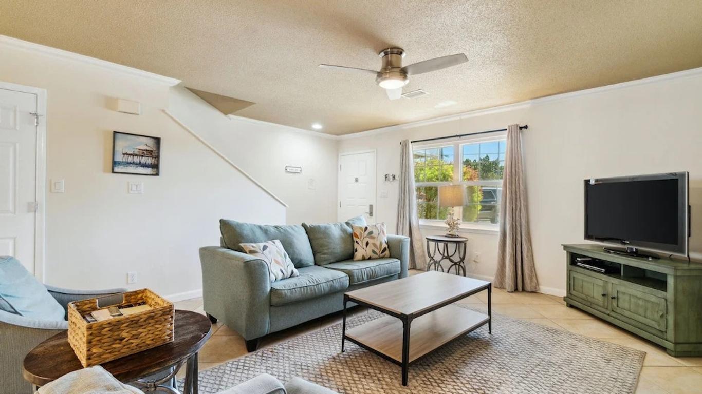 Woodland Shores by Panhandle Getaways