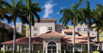 Residence Inn by Marriott Fort Lauderdale Airport & Cruise Port - Dania Beach