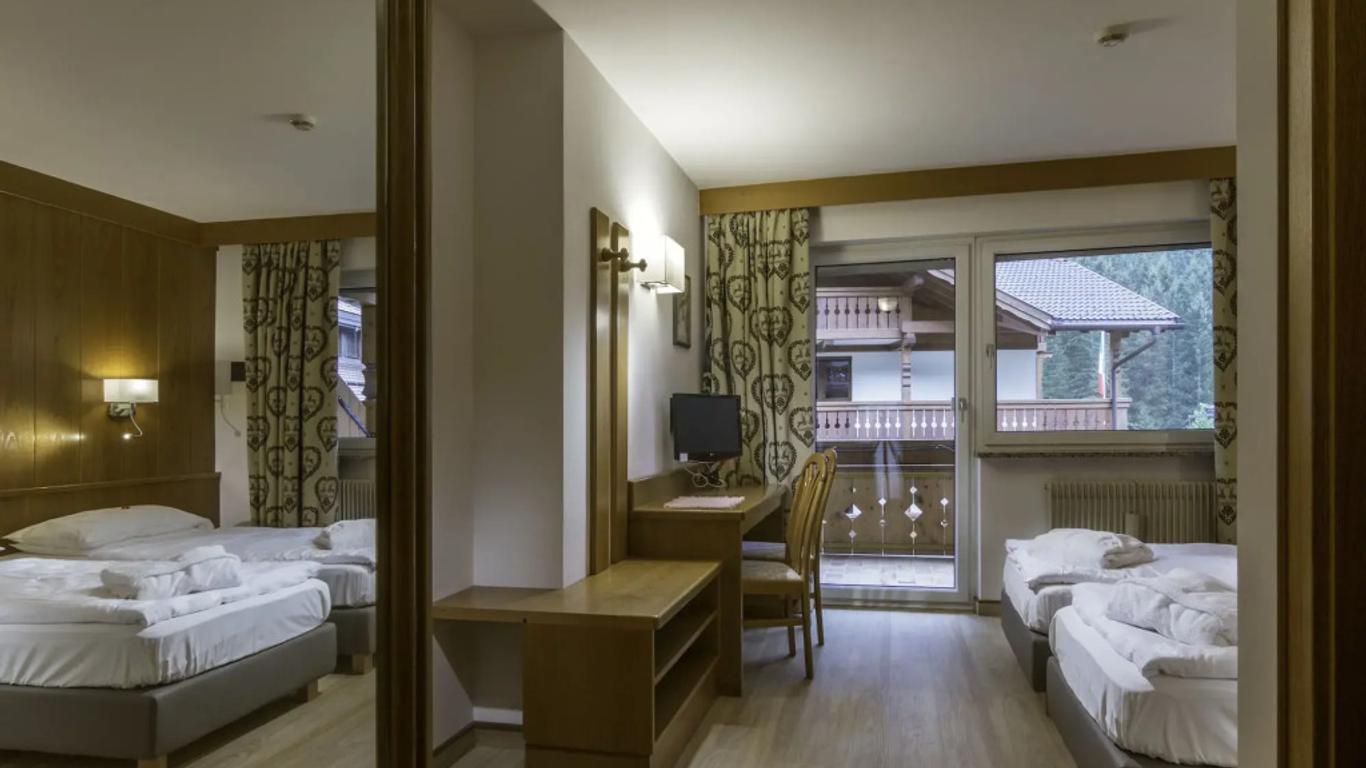Hotel Ramon
