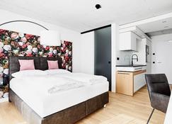 livisit bergapartment 35 - double room 27 sqm - with south-facing balcony - Stuttgart - Bedroom